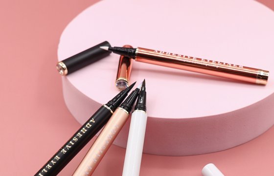 2 in 1 adhesive eyeliner
